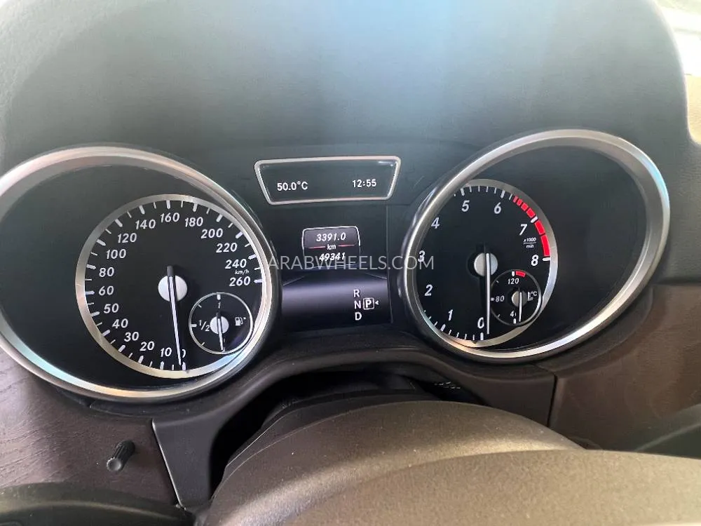 مرسيدس بنز ML Class 2014 for Sale in أبو ظبي Image-5