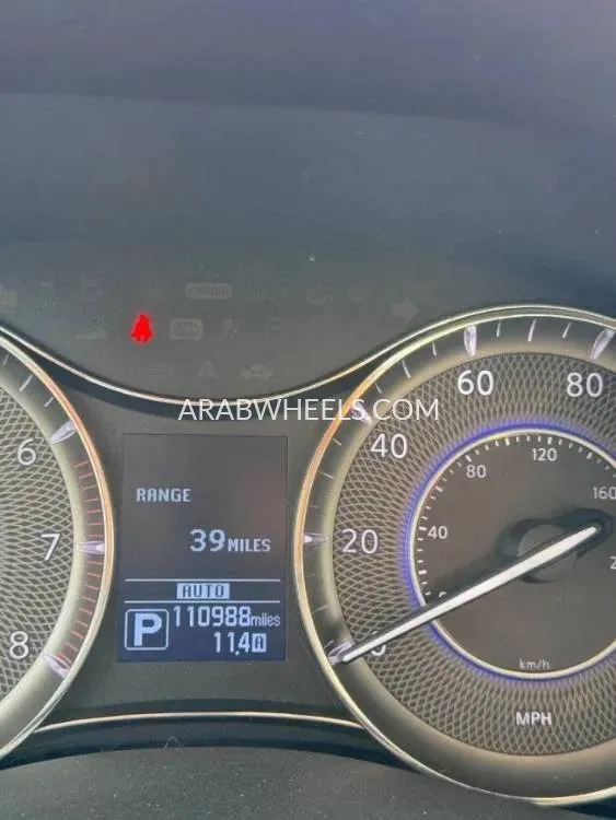 Infiniti QX80 2018 for Sale in Sharjah Image-9