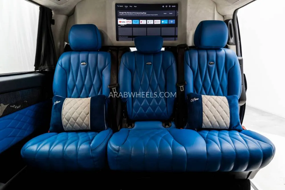 Mercedes Benz V Class 2022 for Sale in Dubai Image-8
