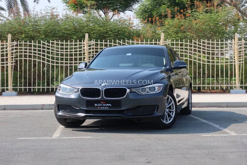 بي إم دبليو الفئة الثالثة 2015 for Sale in دبي Image-3
