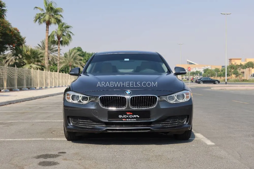 بي إم دبليو الفئة الثالثة 2015 for Sale in دبي Image-5