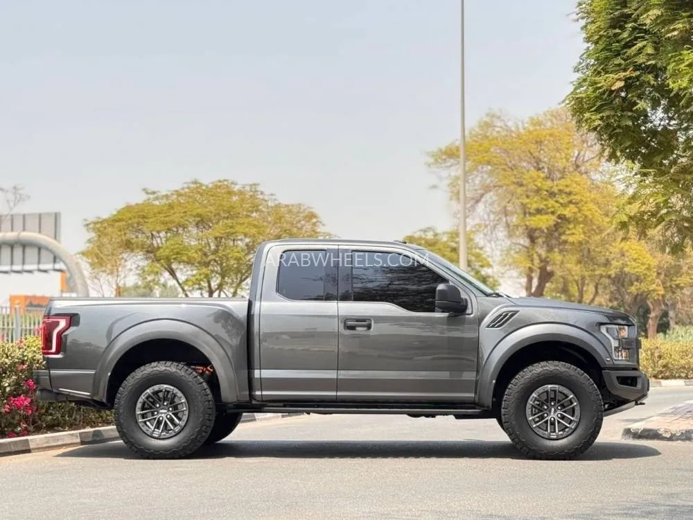 Ford F 150 2020 for Sale in Dubai Image-4