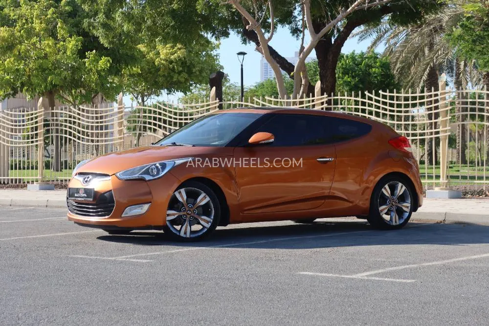 Hyundai Veloster 2015 for Sale in Dubai Image-4