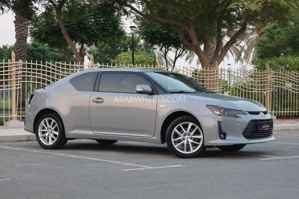 Toyota Zelas 2014 for Sale in Dubai Image-3