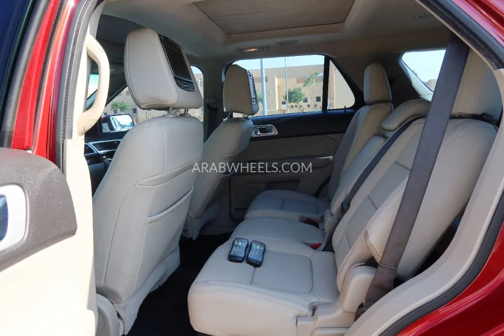 فورد إكسبلورر 2015 for Sale in دبي Image-9