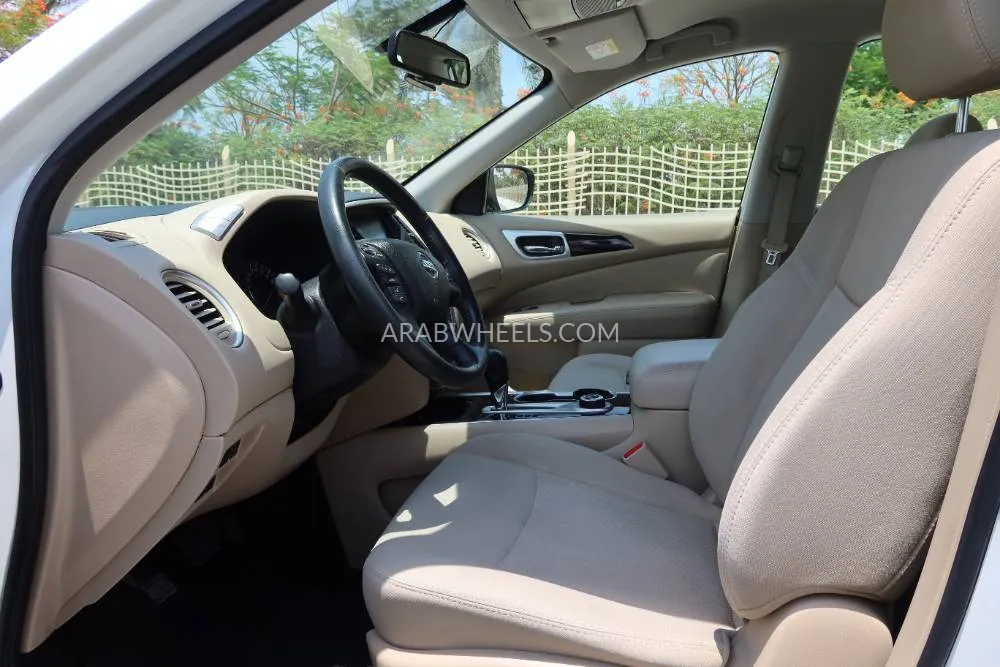 Nissan Pathfinder 2020 for Sale in Dubai Image-13