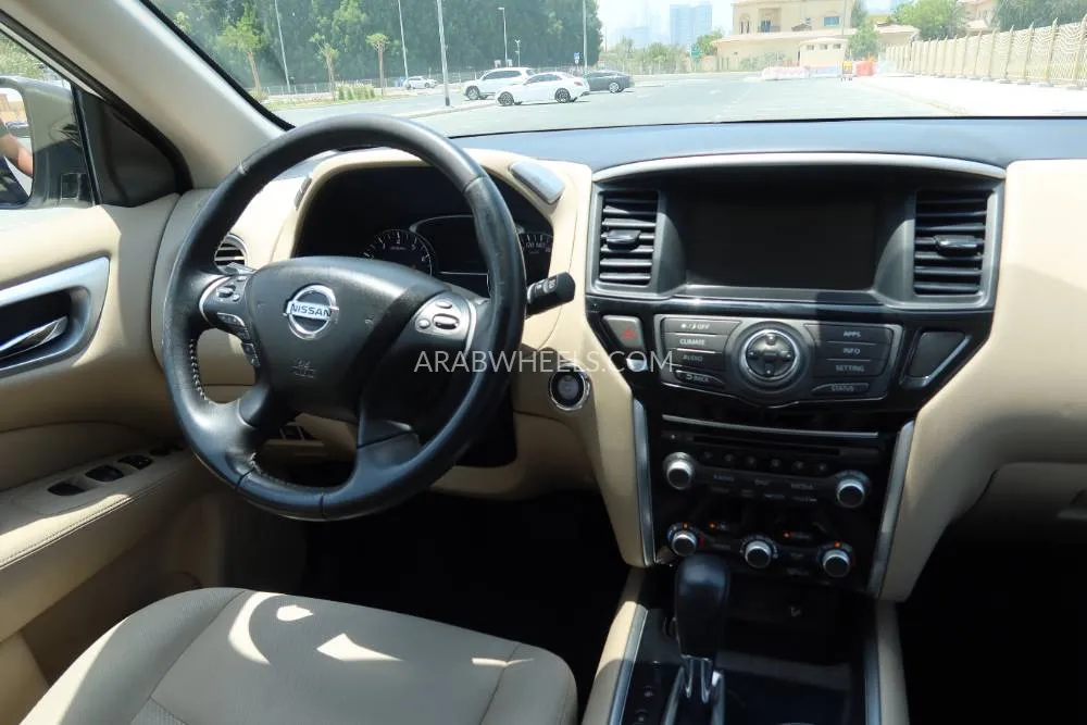 Nissan Pathfinder 2020 for Sale in Dubai Image-20