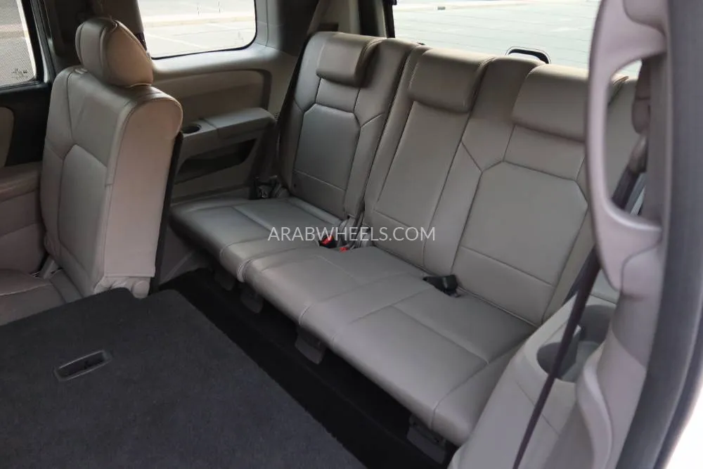 Honda Pilot 2010 for Sale in Dubai Image-20