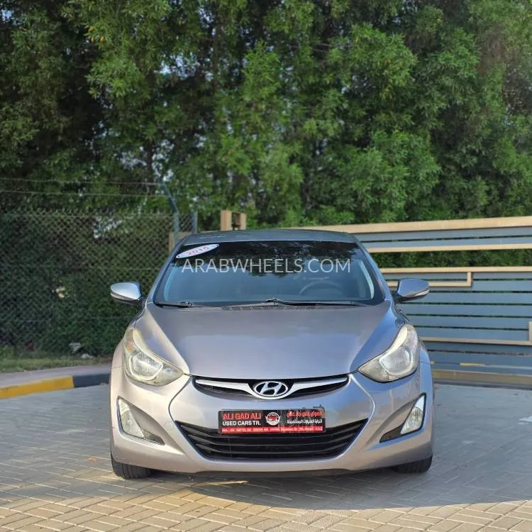 Hyundai Elantra 2015 for Sale in Sharjah Image-2