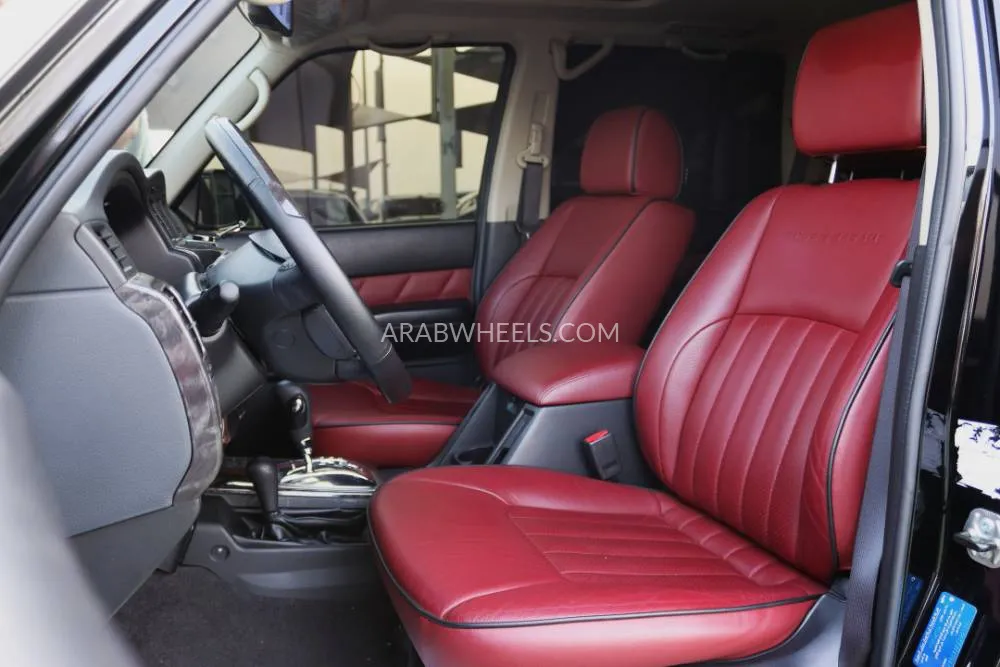Nissan Patrol 2023 for Sale in Sharjah Image-5
