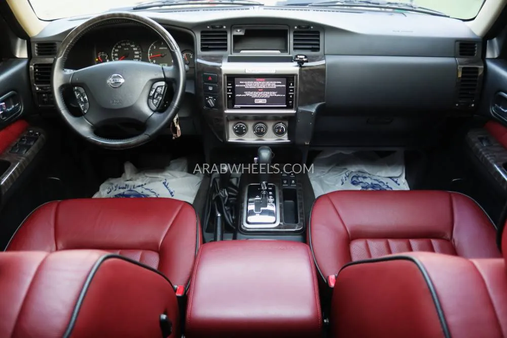 Nissan Patrol 2023 for Sale in Sharjah Image-7