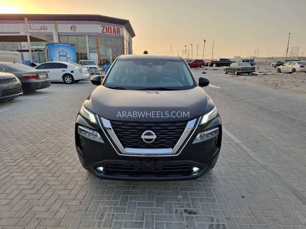 Nissan Rogue 2023 for Sale in Ajman Image-4