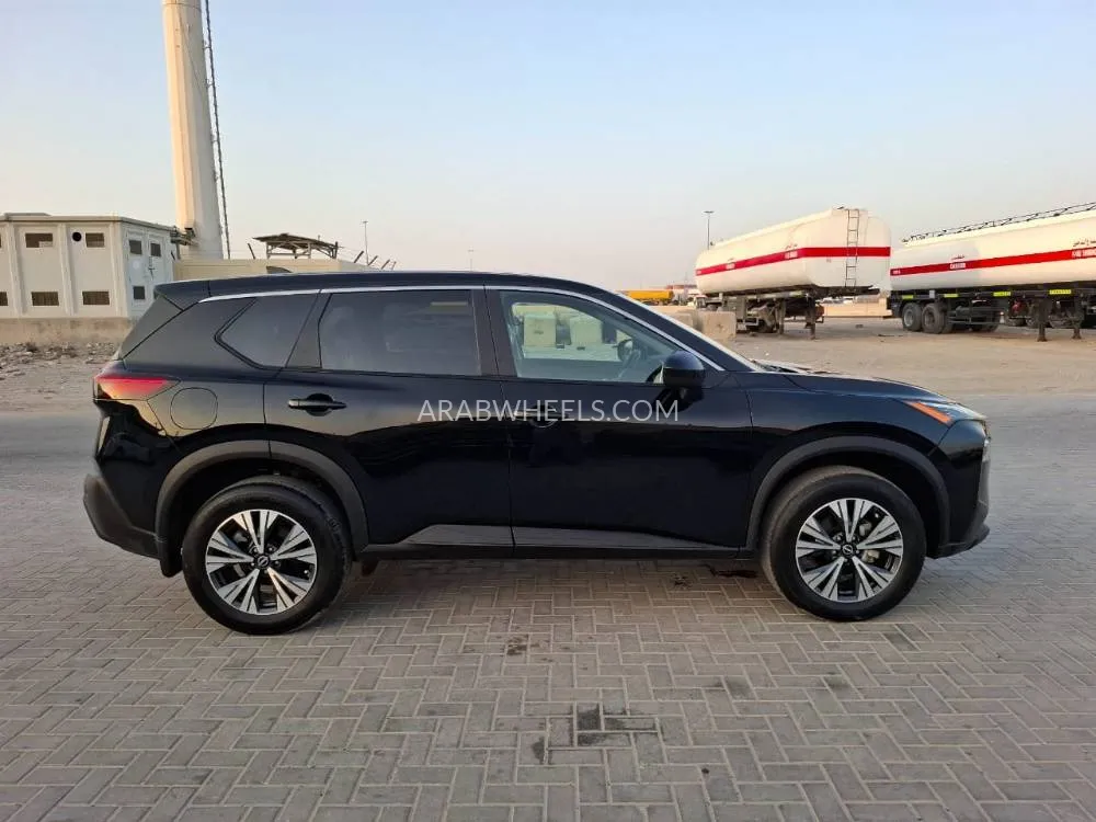 Nissan Rogue 2023 for Sale in Ajman Image-8