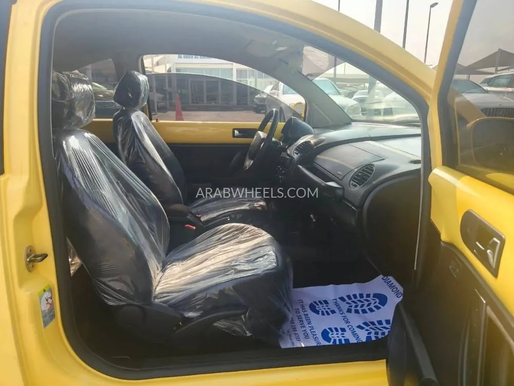 Volkswagen Beetle 2009 for Sale in Sharjah Image-9