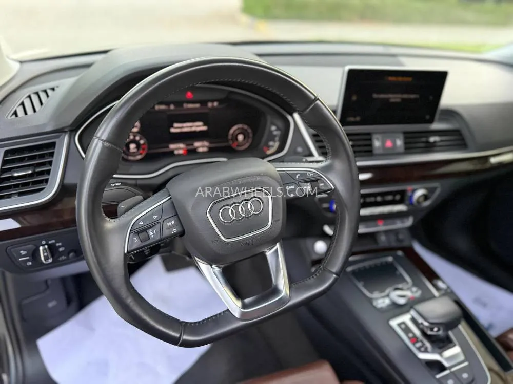 Audi Q5 2019 for Sale in Sharjah Image-8