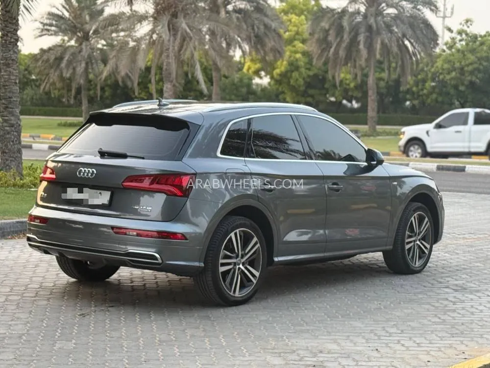 Audi Q5 2019 for Sale in Sharjah Image-14