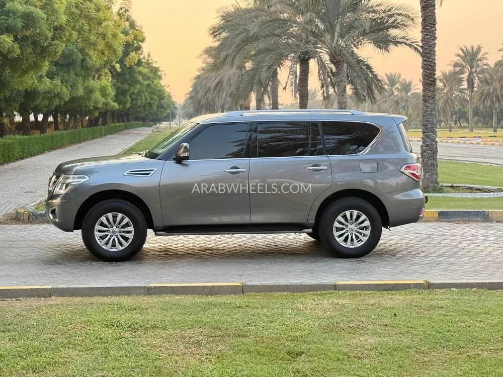 Nissan Patrol 2017 for Sale in Sharjah Image-4