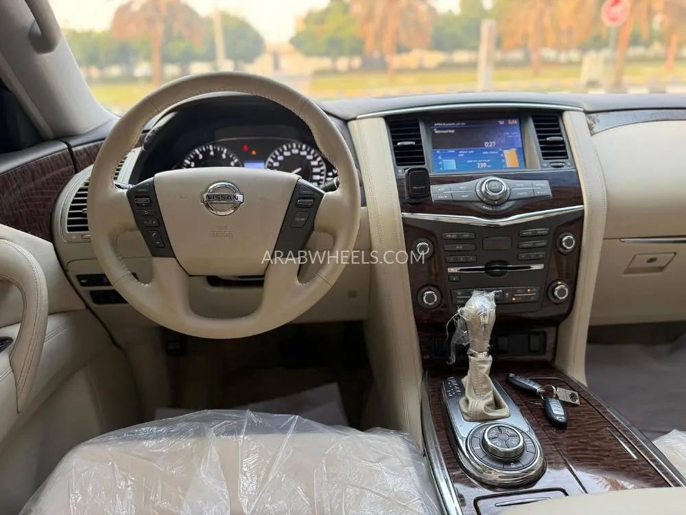 Nissan Patrol 2017 for Sale in Sharjah Image-10