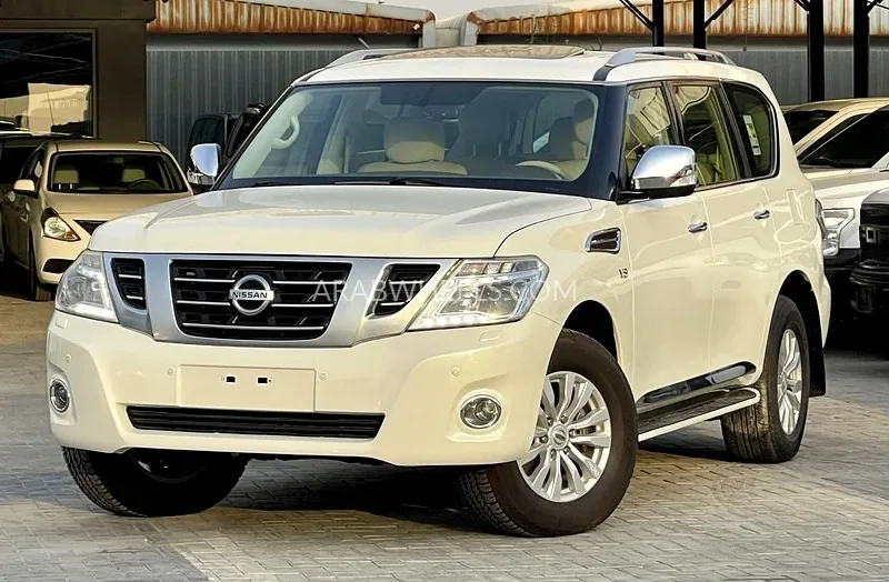 Nissan Patrol 2019 for Sale in Dubai Image-3
