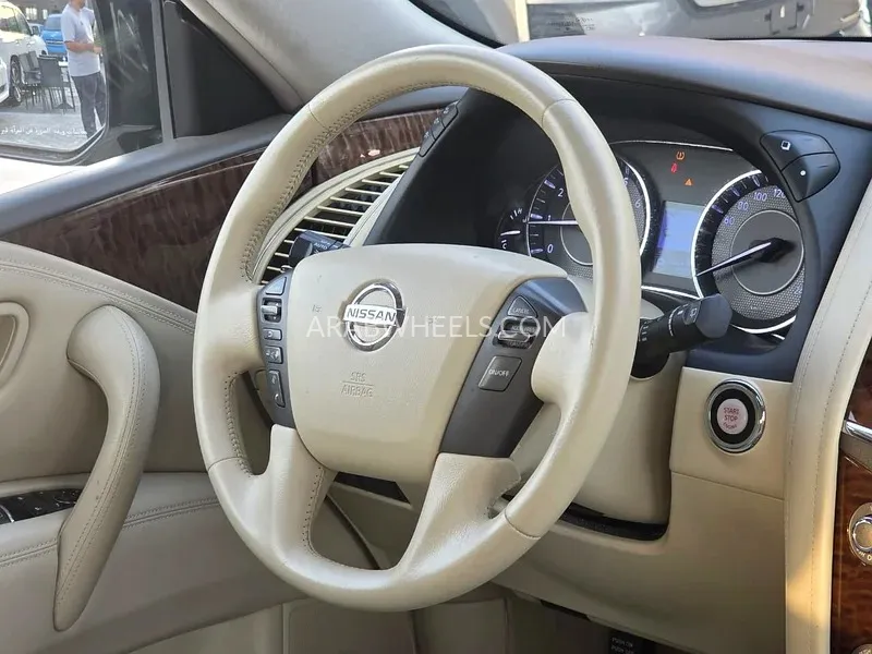 Nissan Patrol 2019 for Sale in Dubai Image-6