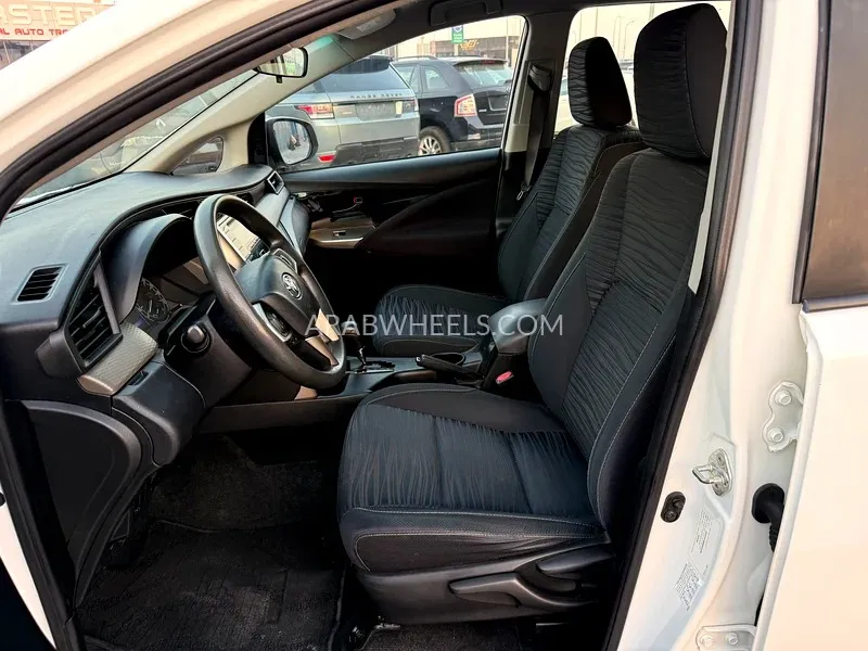 Toyota Innova 2020 for Sale in Abu Dhabi Image-6