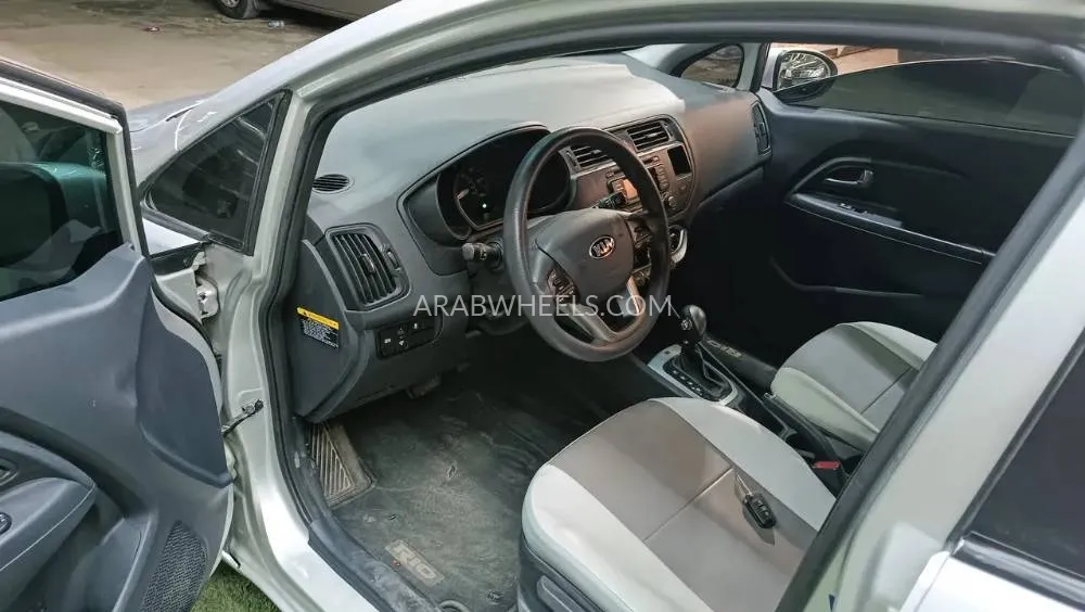 Kia Rio 2013 for Sale in Ajman Image-14