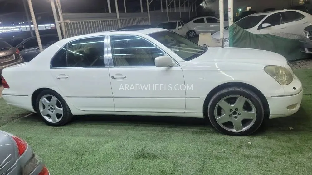 Lexus LS 2002 for Sale in Ajman Image-5