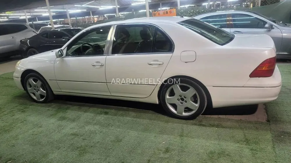 Lexus LS 2002 for Sale in Ajman Image-8