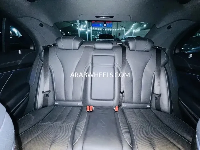 Mercedes Benz S Class 2015 for Sale in Sharjah Image-11