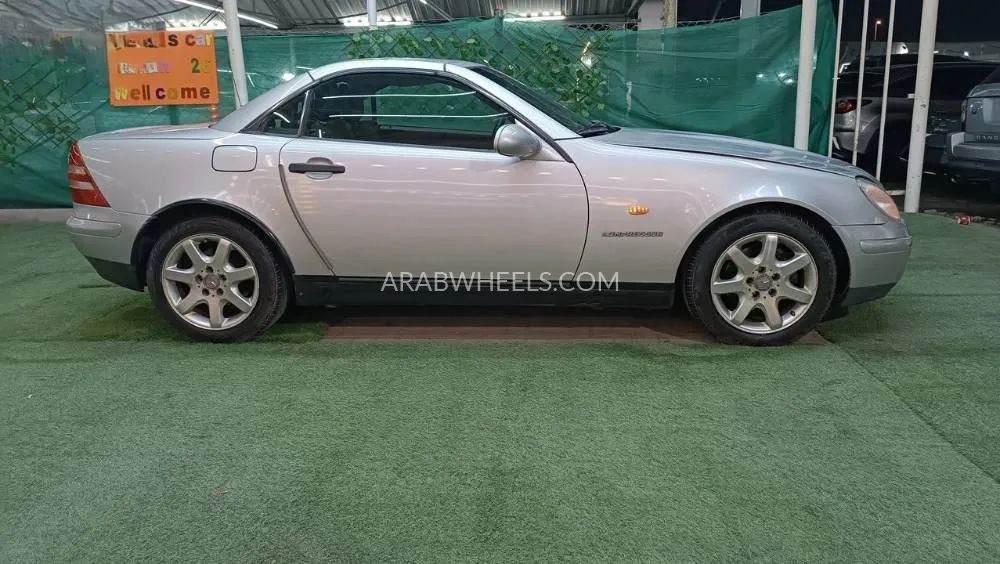 Mercedes Benz SLK Class 2002 for Sale in Ajman Image-8