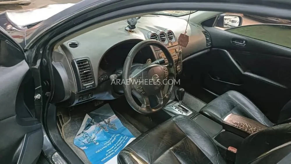 Nissan Altima 2009 for Sale in Ajman Image-9