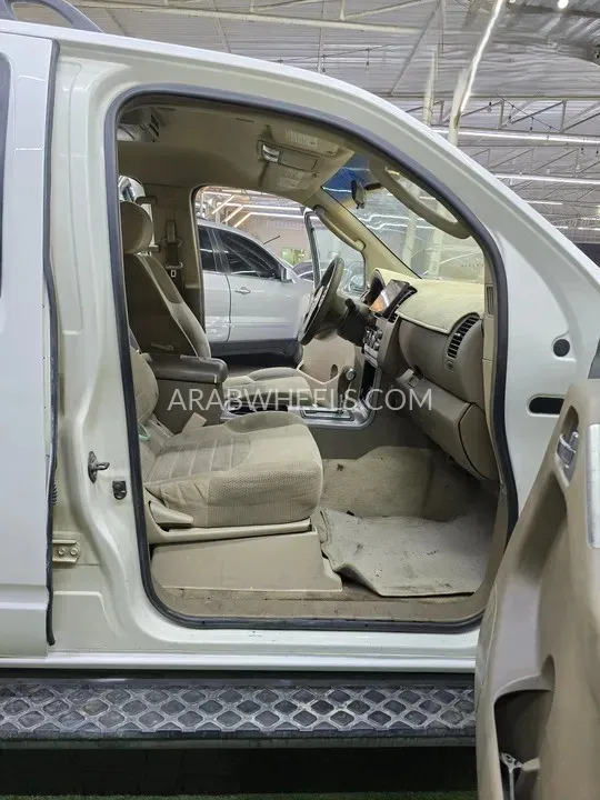 Nissan Pathfinder 2006 for Sale in Ajman Image-13