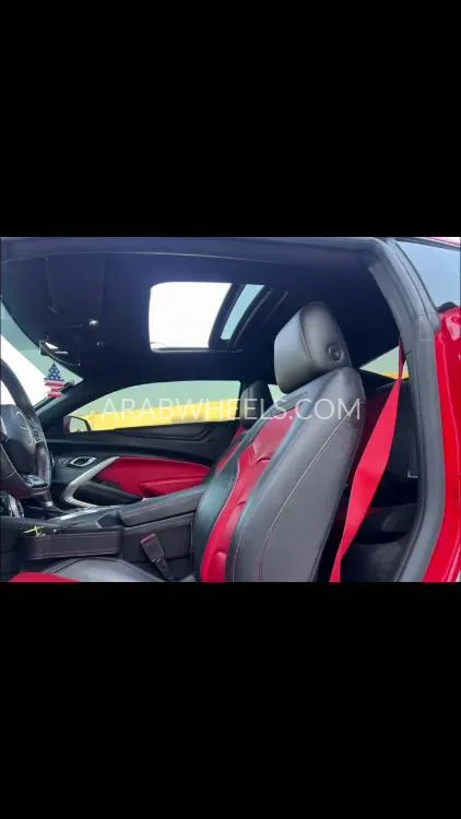 شيفروليه كامارو 2017 for Sale in الشارقة Image-9