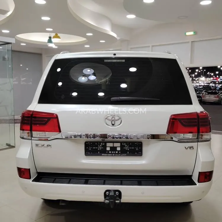 Toyota Land Cruiser 2020 for Sale in Sharjah Image-10