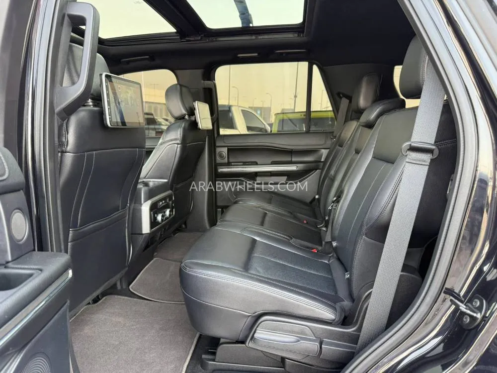 Ford Expedition 2019 for Sale in Abu Dhabi Image-8