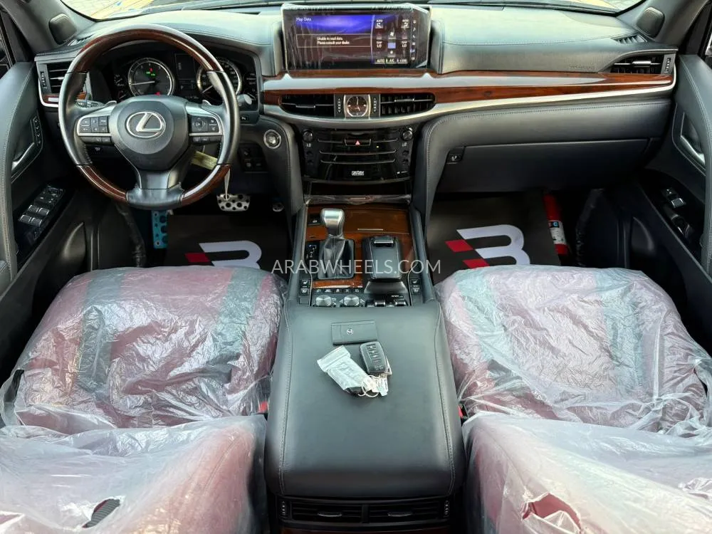 Lexus LX 2020 for Sale in Abu Dhabi Image-5