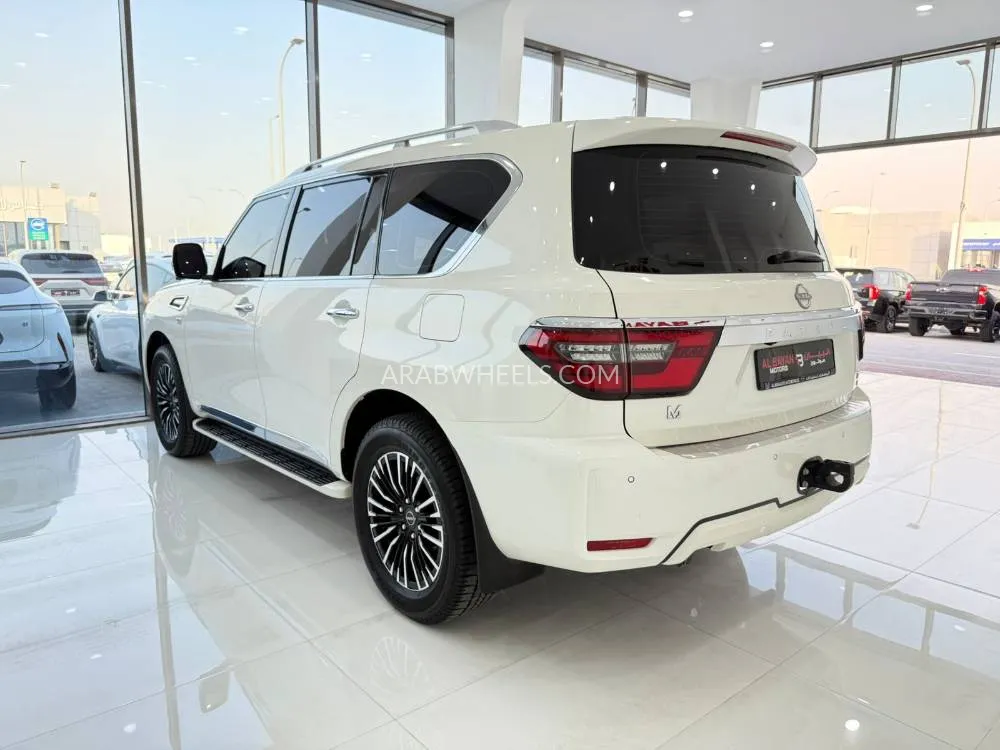 Nissan Patrol 2024 for Sale in Abu Dhabi Image-9