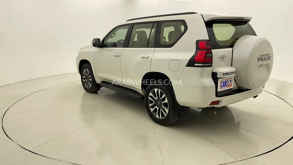 Toyota Land Cruiser Prado 2022 for Sale in Dubai Image-5
