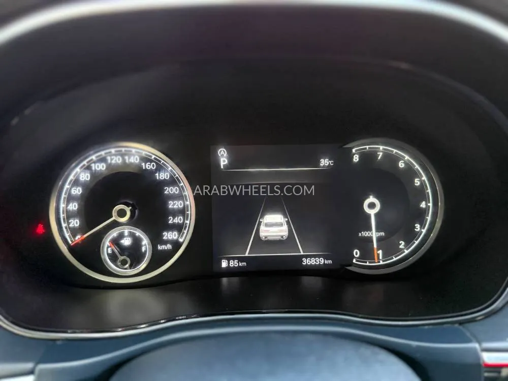 جينيسيس GV70 2023 for Sale in عجمان Image-13