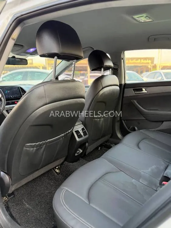Hyundai Sonata 2020 for Sale in Ajman Image-7