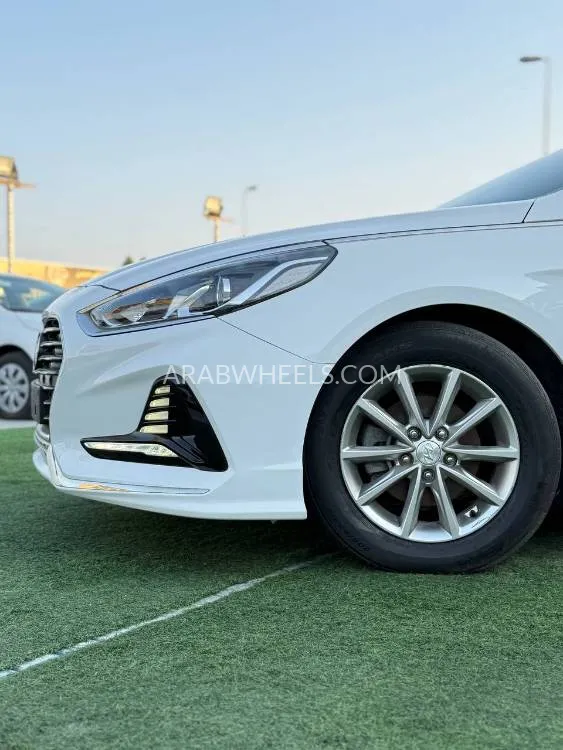Hyundai Sonata 2020 for Sale in Ajman Image-11