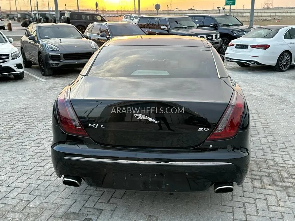 Jaguar XJ 2011 for Sale in Abu Dhabi Image-11