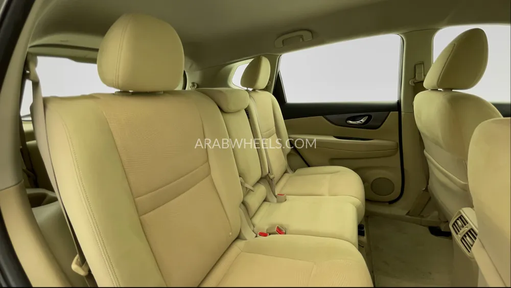 Nissan X-Trail 2016 for Sale in Dubai Image-25