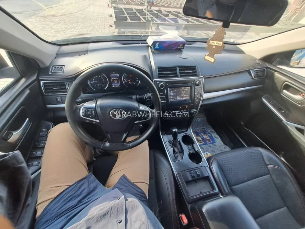 Toyota Camry 2015 for Sale in Sharjah Image-10