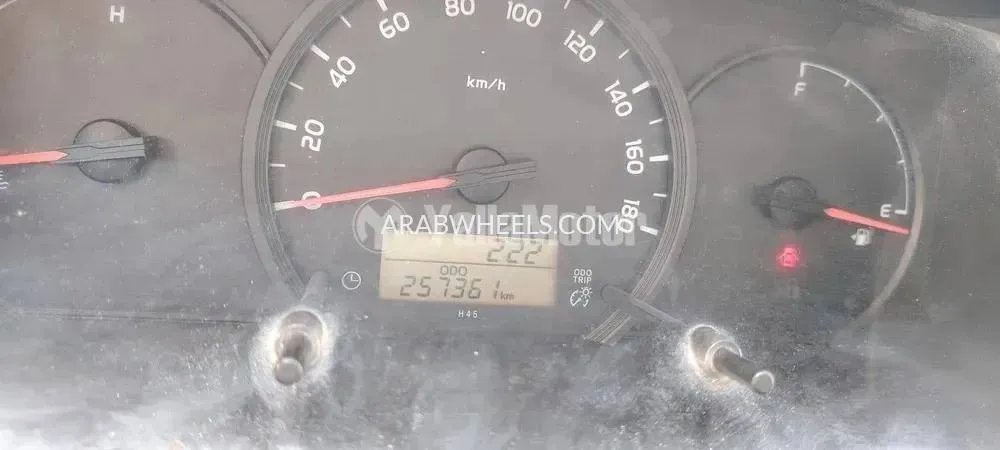 Toyota Hiace 2014 for Sale in Sharjah Image-20