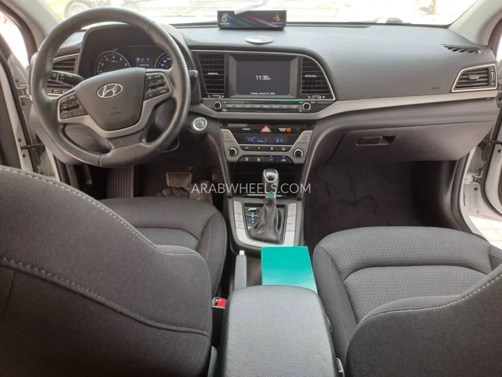 Hyundai Elantra 2017 for Sale in Sharjah Image-16