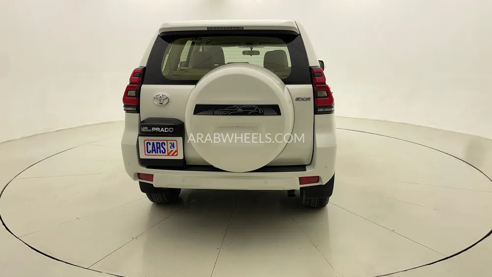 تويوتا لاند كروزر برادو 2023 for Sale in دبي Image-4