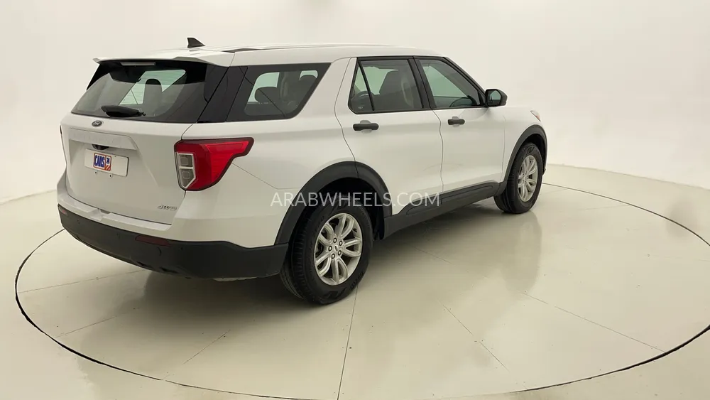 Ford Explorer 2023 for Sale in Dubai Image-3