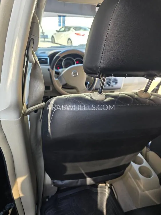Nissan Tiida 2013 for Sale in Dubai Image-8