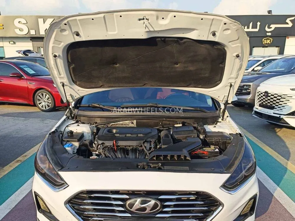 Hyundai Sonata 2019 for Sale in Dubai Image-16